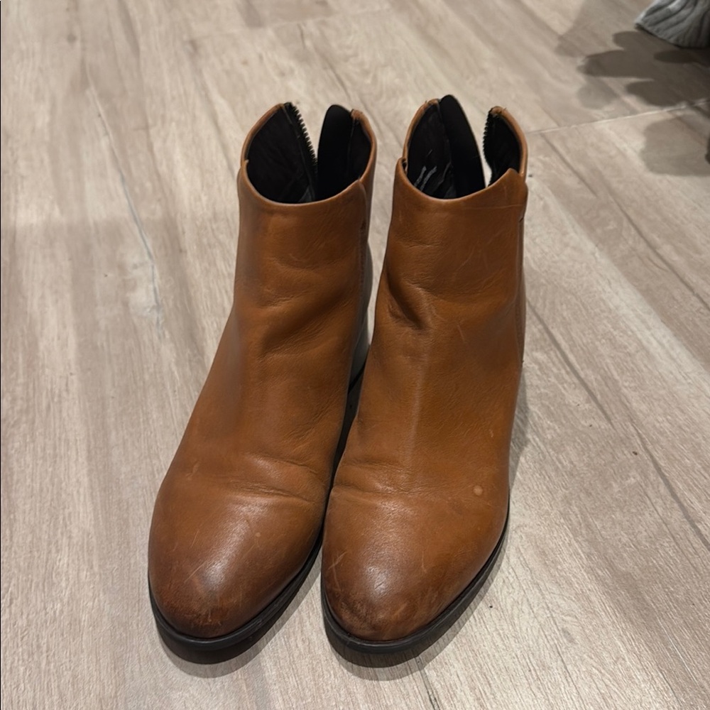 Clarks Women's Brown Ankle Boots